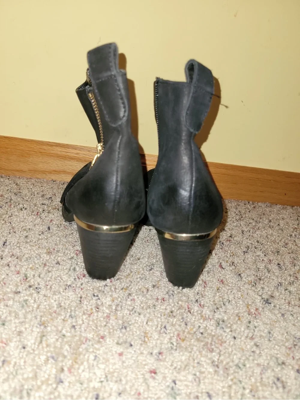 Steve Madden Wantagh Boots Size 8.5 Genuine Leather Black Side Zipper